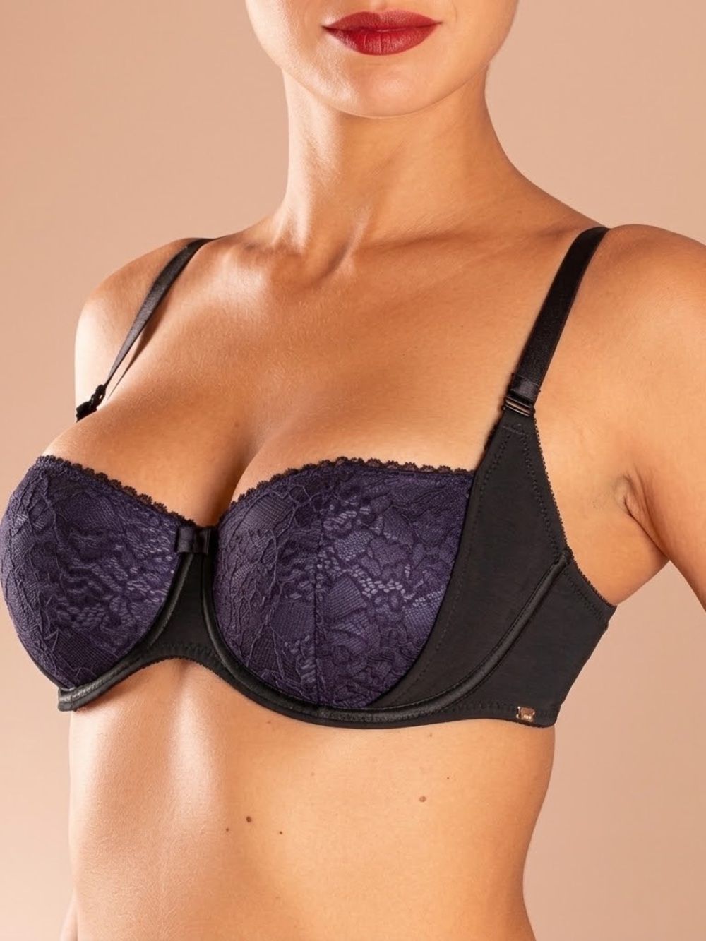 Chantelle Black Purple Lace Balconette Underwire Bra Unpadded Unlined size 32D